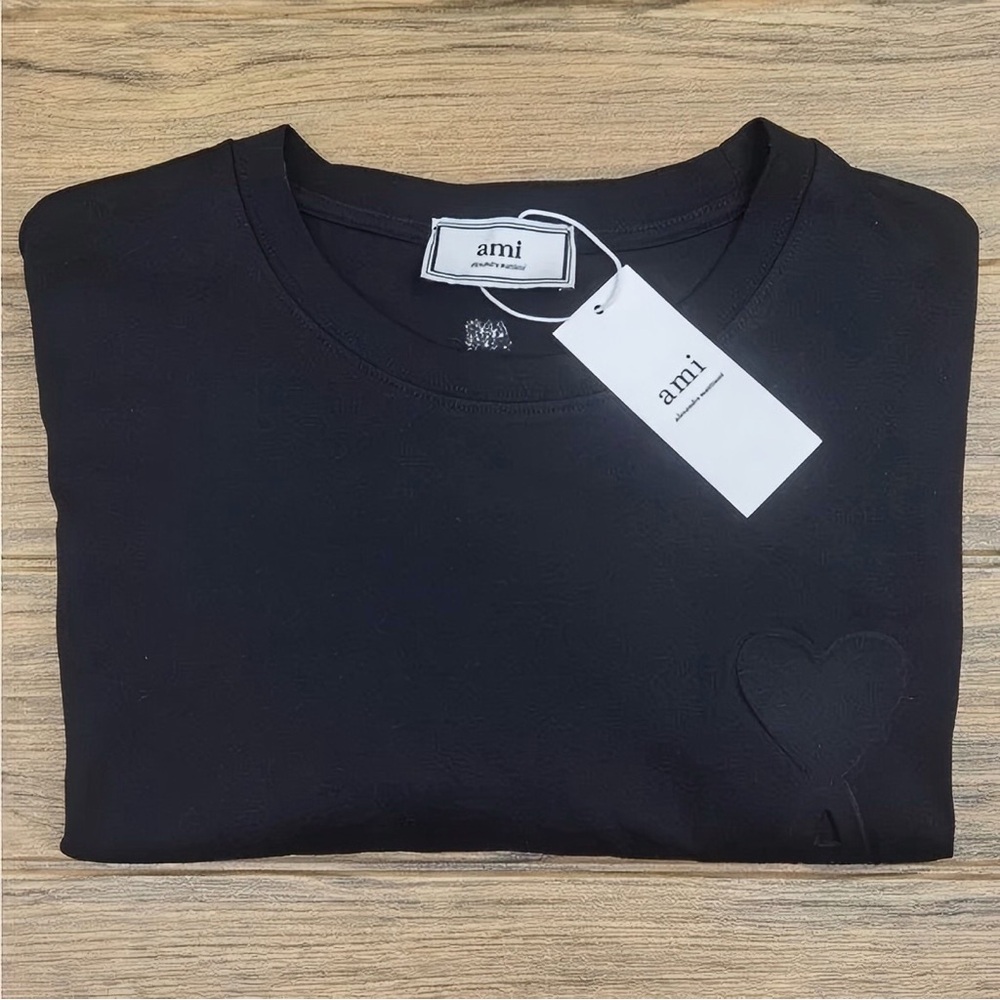 AMI Paris AMI Embossed Heart T-Shirt